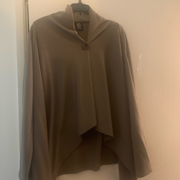 Bobeau sweater - Picture 1 of 3